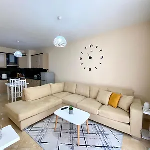 Apartment Chlo 2, Tirana