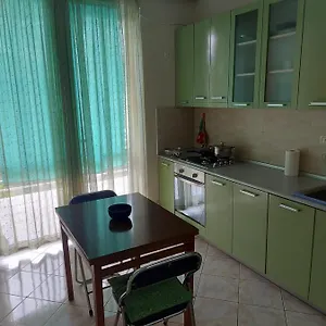 Apartment Mano' S Place, Tirana